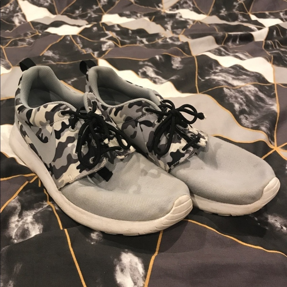 Nike Roshe Shoes